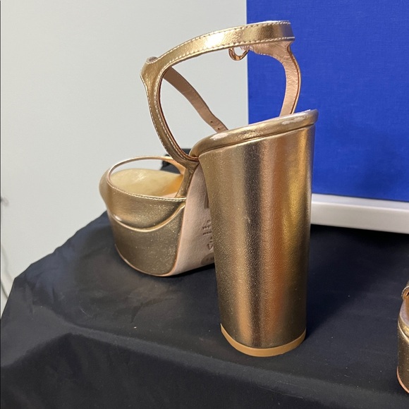 Stuart Weitzman Gold Platform Heels - Picture 5 of 5